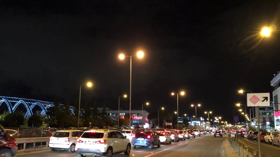 Μποτιλιάρισμα… από σήμερα στην Κηφισίας λόγω Black Friday (εικόνα)